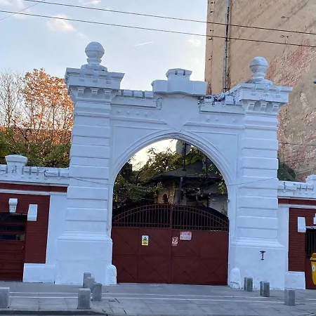 Apartment Garden Bucharest