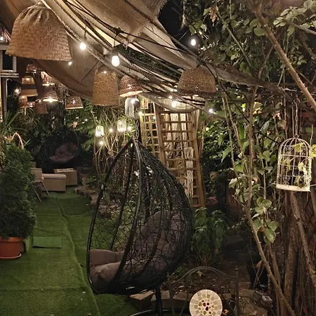 Garden Apartman *